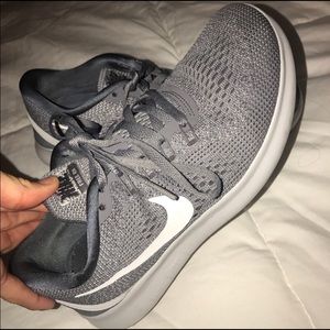 Gray Nike free run size 7